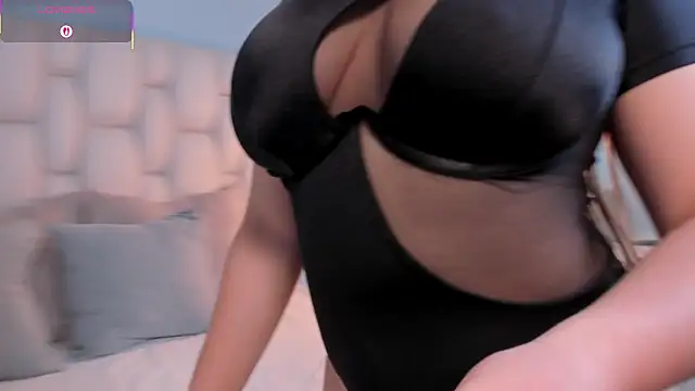 charlotte borbom online show from September 30, 2025, 6:24 pm