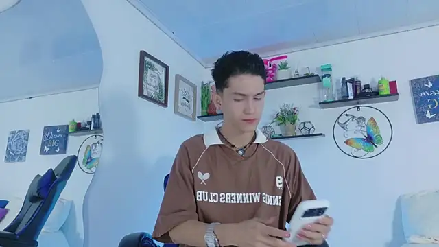 Snapshot of Noah_tyler_ chatting on June 5, 2026, 7:52 pm Noah tyler online show from June 5, 2026, 7:52 pm