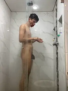 Leo bunny hot online show from December 5, 2024, 6:55 pm