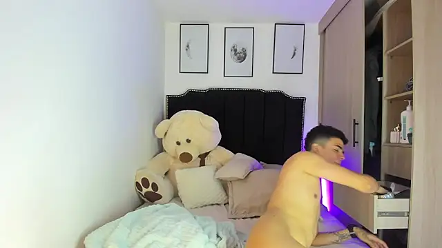 Leo bunny hot online show from December 19, 2024, 10:21 pm