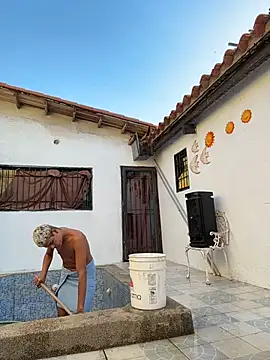 Leo bunny hot online show from October 29, 2025, 9:16 pm