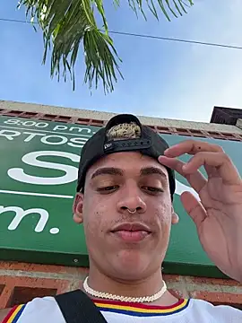 Leo bunny hot online show from November 15, 2025, 7:43 pm