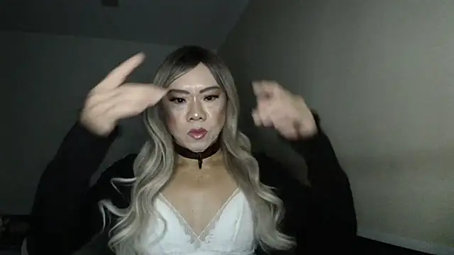 Snapshot of Reneta_Rebekka_Lopez chatting on March 21, 2025, 10:39 pm Reneta Rebekka Lopez online show from March 21, 2025, 10:39 pm