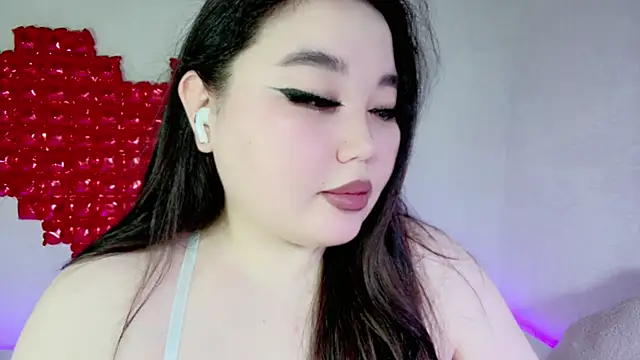 amina moonlightt online show from February 17, 2025, 2:53 am