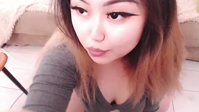 amelia sunlight online show from May 12, 2026, 4:04 pm