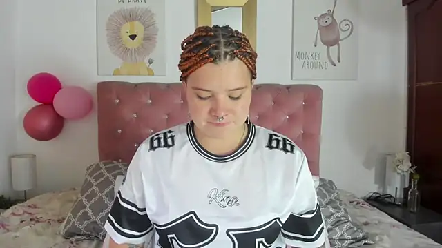 CelessteRedds online show from September 27, 2025, 11:37 am