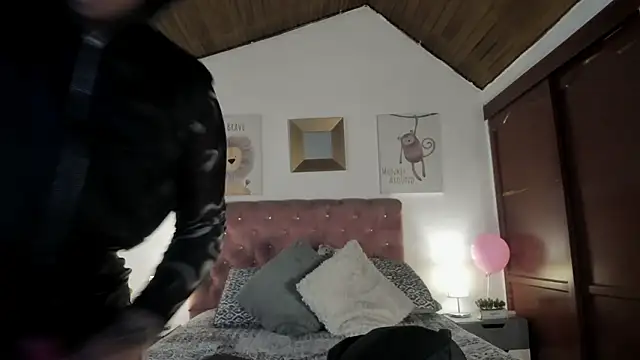 Snapshot of CelessteRedds chatting on March 5, 2026, 1:07 pm CelessteRedds online show from March 5, 2026, 1:07 pm