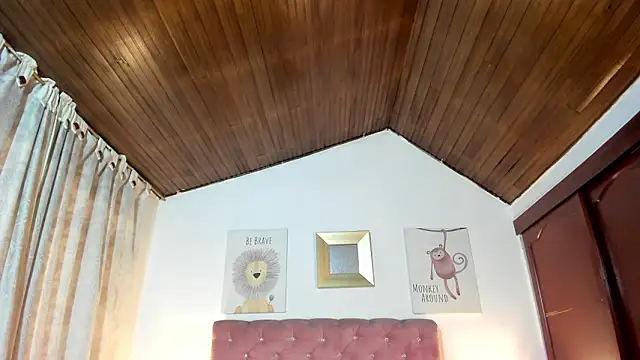 Snapshot of CelessteRedds chatting on March 21, 2026, 11:37 am CelessteRedds online show from March 21, 2026, 11:37 am