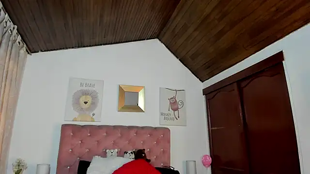 Snapshot of CelessteRedds chatting on March 30, 2026, 12:17 pm CelessteRedds online show from March 30, 2026, 12:17 pm