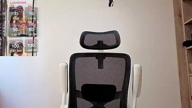 Cristopher23  online show from November 15, 2025, 5:42 pm