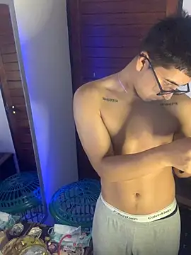 Snapshot of roguer_darkk chatting on January 26, 2025, 9:51 am roguer darkk online show from January 26, 2025, 9:51 am