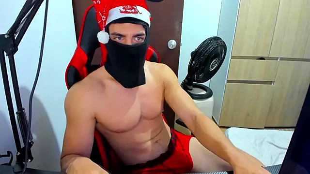 Calihotcaliente277 online show from December 16, 2024, 10:08 am