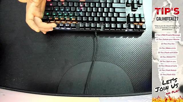 Calihotcaliente277 online show from September 21, 2025, 10:39 am