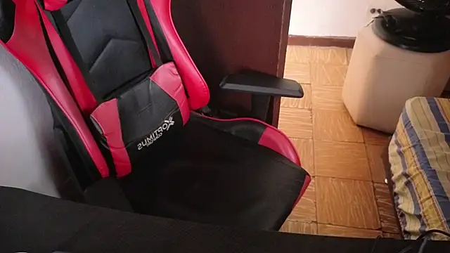 Calihotcaliente277 online show from February 6, 2026, 2:42 pm