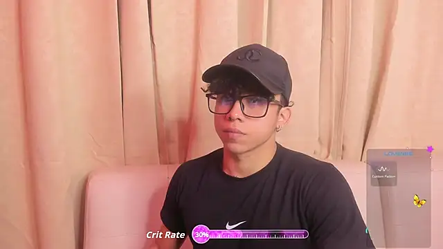 AkazaBoy  online show from October 19, 2025, 4:13 am