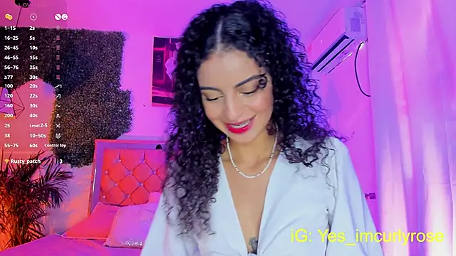 Snapshot of CurlyRose__ chatting on September 12, 2025, 9:59 pm CurlyRose   online show from September 12, 2025, 9:59 pm