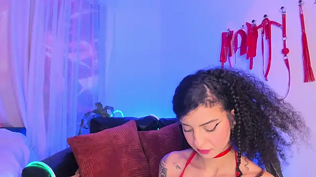 CurlyRose   online show from February 10, 2026, 10:36 pm