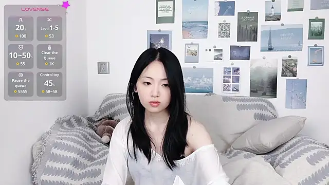 Snapshot of LiLiYbaby chatting on December 3, 2024, 3:55 pm LiLiYbaby online show from December 3, 2024, 3:55 pm