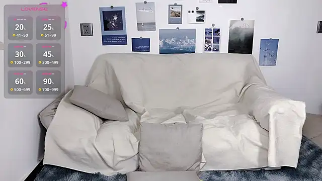 Snapshot of LiLiYbaby chatting on December 21, 2024, 7:49 pm LiLiYbaby online show from December 21, 2024, 7:49 pm