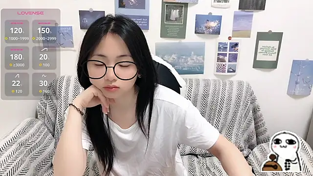 LiLiYbaby online show from April 15, 2026, 6:31 am