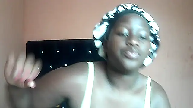 MelaninBear online show from December 22, 2024, 1:33 pm