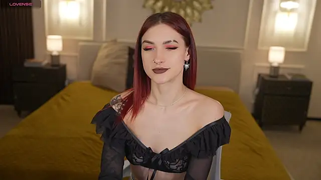 Magnetic Mia  online show from March 23, 2026, 7:51 pm