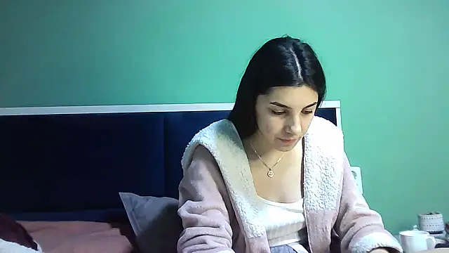 Ahotkittyxxx online show from January 7, 2025, 5:22 am