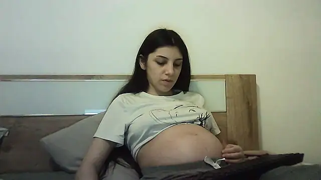 Ahotkittyxxx online show from November 5, 2025, 5:13 pm