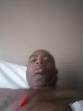 Snapshot of SLOWSTRO chatting on December 2, 2024, 10:01 pm SLOWSTRO online show from December 2, 2024, 10:01 pm