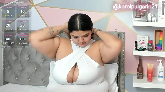 AnnaKross  online show from December 15, 2024, 12:06 pm