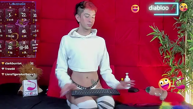 little diabloo online show from March 8, 2025, 11:39 pm