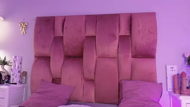 SweetBonniie online show from July 1, 2026, 11:34 am