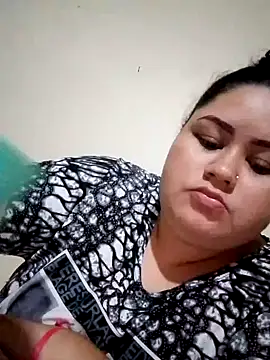 Kiara Anjo22 online show from December 3, 2024, 11:02 pm