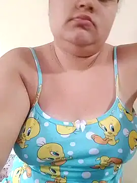 Kiara Anjo22 online show from December 22, 2024, 1:33 pm