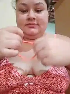 Kiara Anjo22 online show from December 31, 2024, 11:09 am