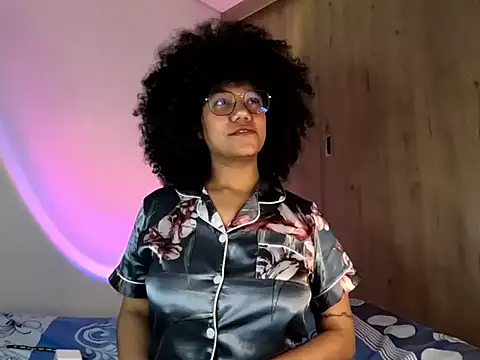Ale xandra online show from May 11, 2026, 12:27 am