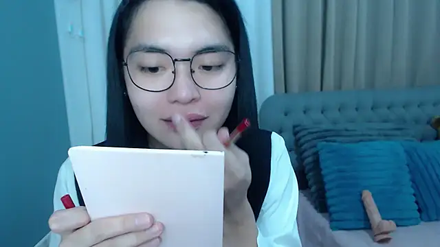Snapshot of zhaviahale21 chatting on October 29, 2025, 8:38 am zhaviahale21 online show from October 29, 2025, 8:38 am