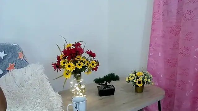 Amber diamond online show from March 18, 2025, 4:04 am