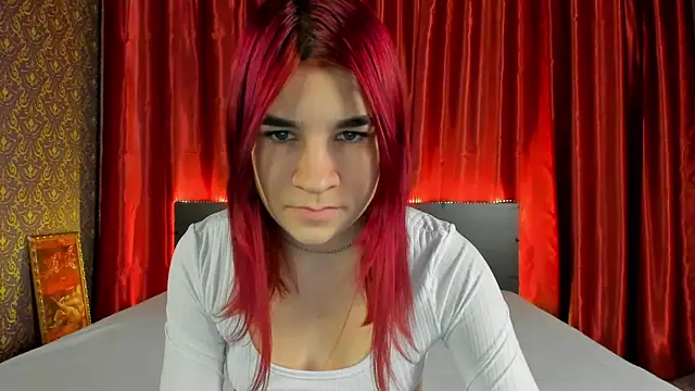 Snapshot of _Polly_Love_ chatting on December 3, 2024, 7:10 am  Polly Love  online show from December 3, 2024, 7:10 am