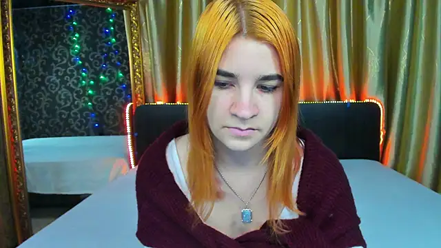 Snapshot of _Polly_Love_ chatting on December 11, 2024, 7:20 am  Polly Love  online show from December 11, 2024, 7:20 am