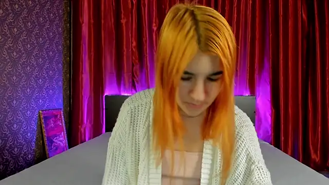 Snapshot of _Polly_Love_ chatting on December 16, 2024, 7:15 am  Polly Love  online show from December 16, 2024, 7:15 am