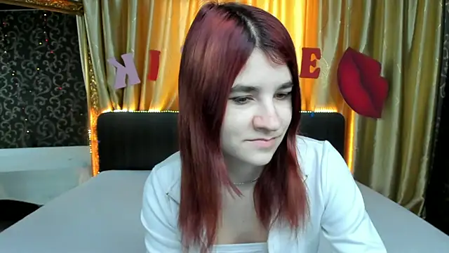 Snapshot of _Polly_Love_ chatting on February 18, 2025, 1:11 pm  Polly Love  online show from February 18, 2025, 1:11 pm