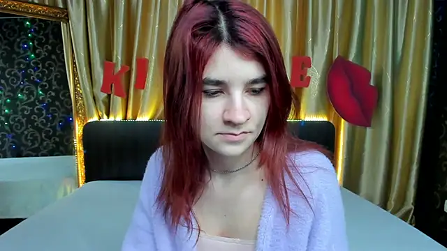 Snapshot of _Polly_Love_ chatting on February 19, 2025, 7:28 am  Polly Love  online show from February 19, 2025, 7:28 am