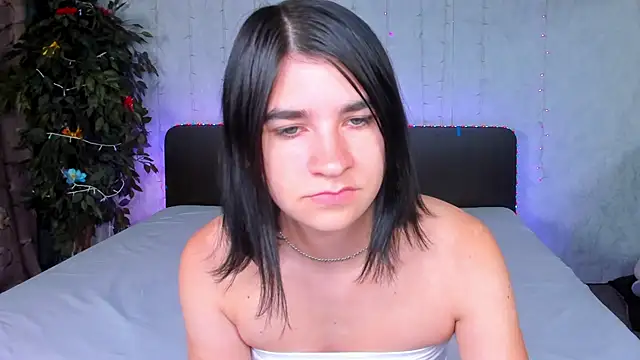 Snapshot of _Polly_Love_ chatting on September 15, 2025, 6:02 am  Polly Love  online show from September 15, 2025, 6:02 am