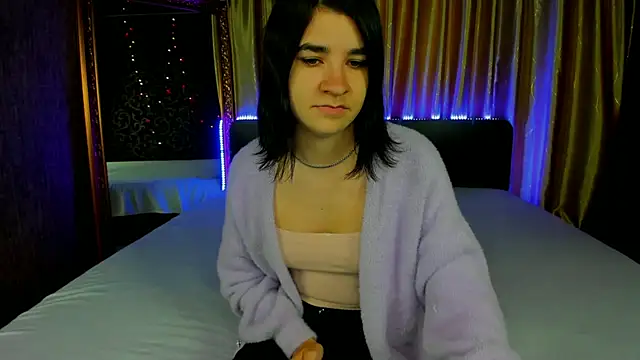 Snapshot of _Polly_Love_ chatting on October 12, 2025, 6:12 am  Polly Love  online show from October 12, 2025, 6:12 am