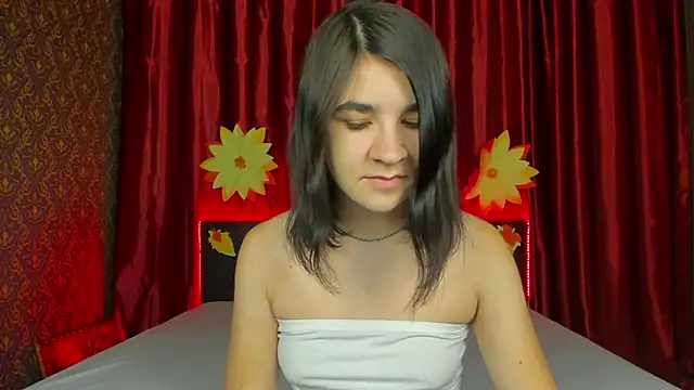  Polly Love  online show from November 24, 2025, 7:08 am