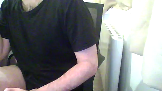 AshWinter online show from December 14, 2024, 3:25 pm