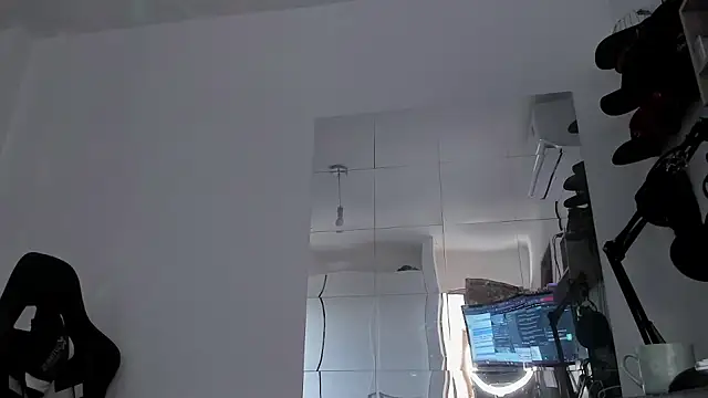Moon Sammy online show from April 28, 2026, 1:38 pm