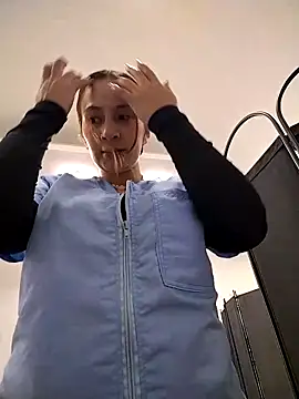 SAMANTHA-16  online show from February 2, 2026, 12:37 pm