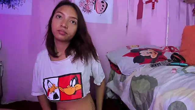 daphneandrade online show from February 17, 2025, 12:59 pm